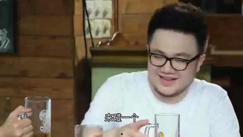 各种吃瓜路人图片