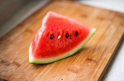 立秋以后吃瓜好吗,立秋后吃瓜的适宜性与注意事项